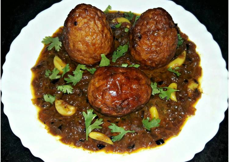 Easiest Way to Cook Perfect Garlic Egg Masala