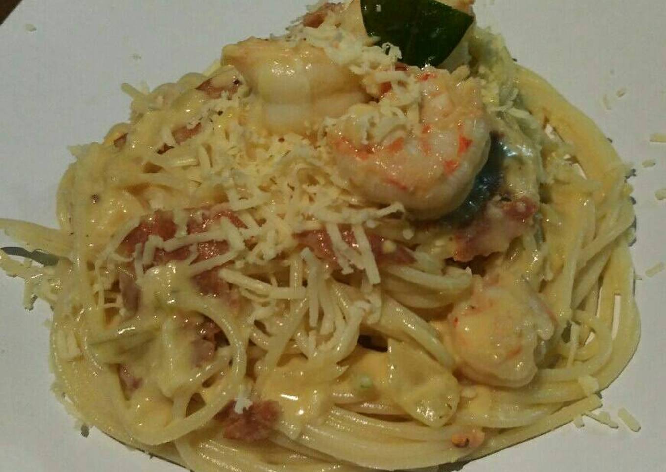 Prawn salted egg spaghetti