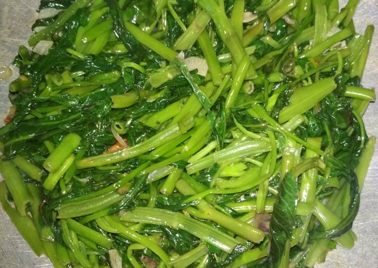 Resep Tumis kangkung saus Tiram | Resep Membuat Tumis kangkung saus Tiram Yang Enak dan Simpel