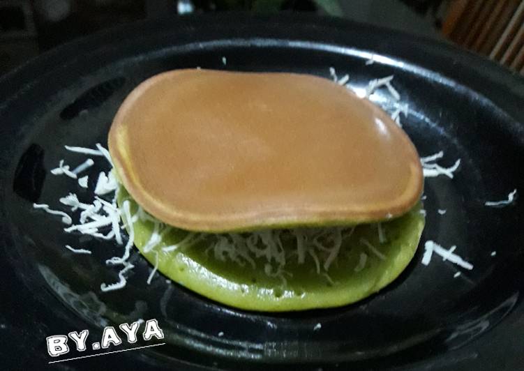 Cara meramu Pancake Pandan  yang Enak