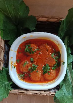 આખી ડુંગળી નુ શાક (Akhi Dungli Shak Recipe In Gujarati) રેસીપી મુખ્ય ફોટો