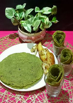 A picture of Rice flour and Palak Masala Paratha.