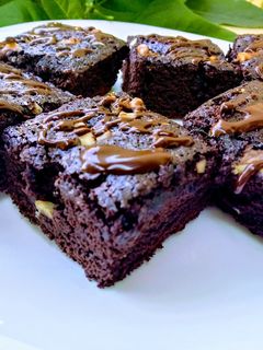 Una foto de Brownie sin harina, sin manteca, sin tacc apto celíacos y económico