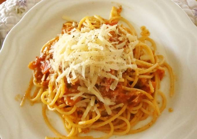 Simple Way to Prepare Award-winning Tomato Basil Pesto Sauce