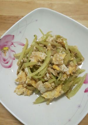 รูปของ พริกหนุ่มผัดไข่