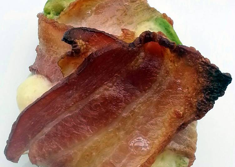 Avocado And Bacon