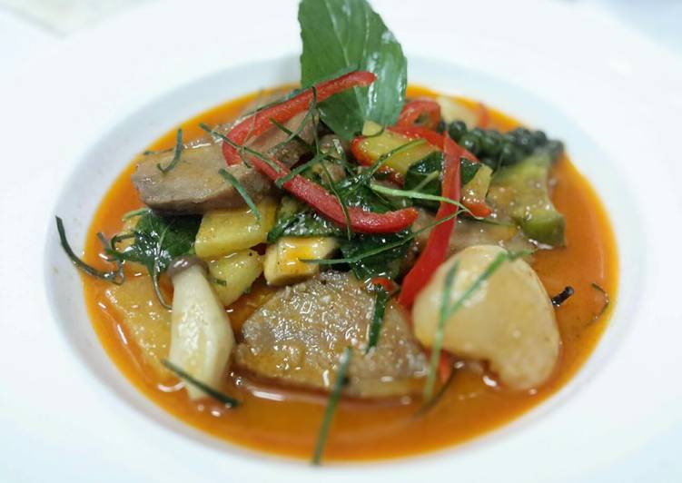 Who Else Wants To Know How To Roasted Duck Curry