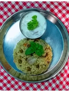 புதினா பிரியாணி (Puthina biryani recipe in tamil) செய்முறை முக்கிய புகைப்படம்