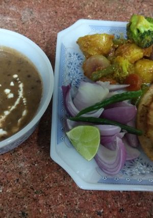 A picture of Masala kulcha.
