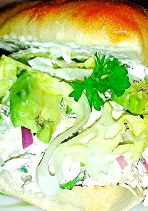 A picture of Mike's Chicken Ciabatta & Cole Slaw.