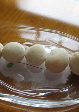 A picture of Egg/Gluten/Milk/Oil-Free Puff Ball Cookies.