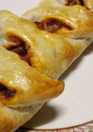 A picture of Sun-dried tomato and prosciutto tear and share.
