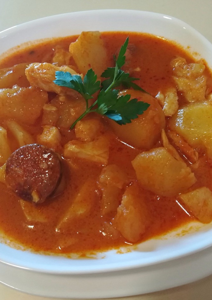 Una foto de Patatas con bacalao a la riojana