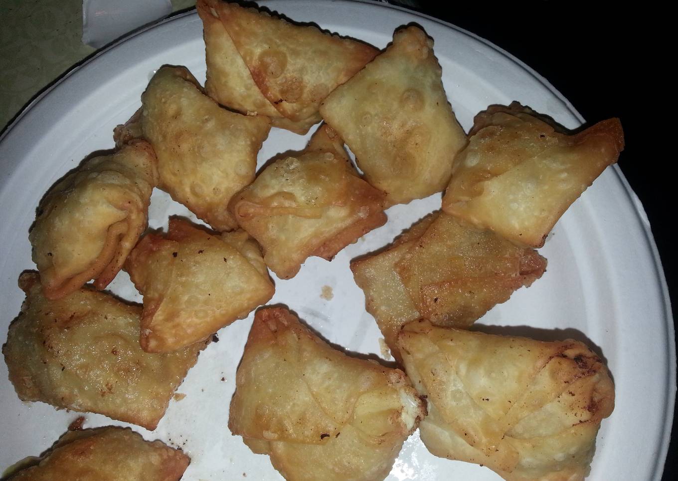 Crab or beef wontons