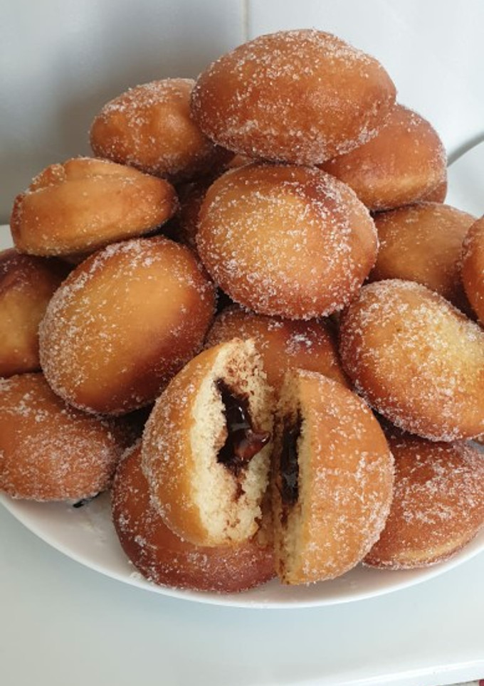 Una foto de Mini berlinas rellenas de chocolate