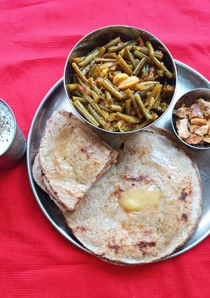 A picture of Garlic Masala Rotlo With French Beans Subji (Gujarati).