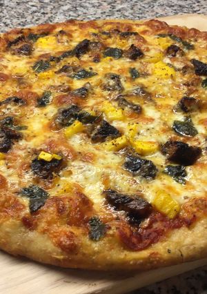 A picture of Jerk Chicken Mango Pizza.