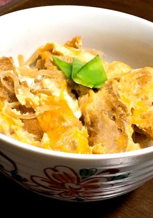 A picture of Easy and Delicious Katsudon with Mentsuyu.