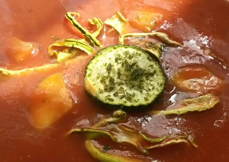 Simple Way to Make Homemade Sig&#39;s Gazpacho