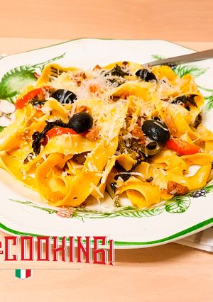 Una foto de Tagliatelle con Kale allo Spagnolo