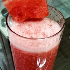 A picture of Watermelon juice.