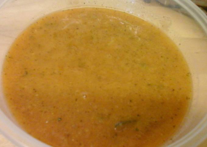 Recipe of Speedy Red Zucchini/courgette Soup 275 cals whole batch of 1700 mils