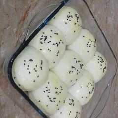 A picture of Chicken sliders.