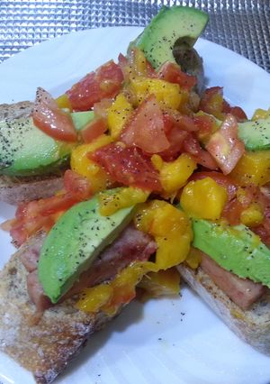 A picture of Mango salsa avocado and spam tapa.