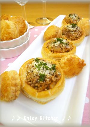 A picture of Creamy Mashed Potato & Meat Pies.
