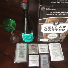 California Farm Made Pinot Grigio Cooking Wine A picture of California Farm Made Pinot Grigio Cooking Wine.