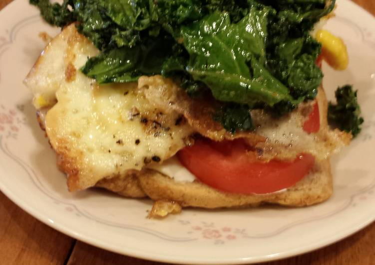 kale,tomato and cream cheese breakfast sandwich