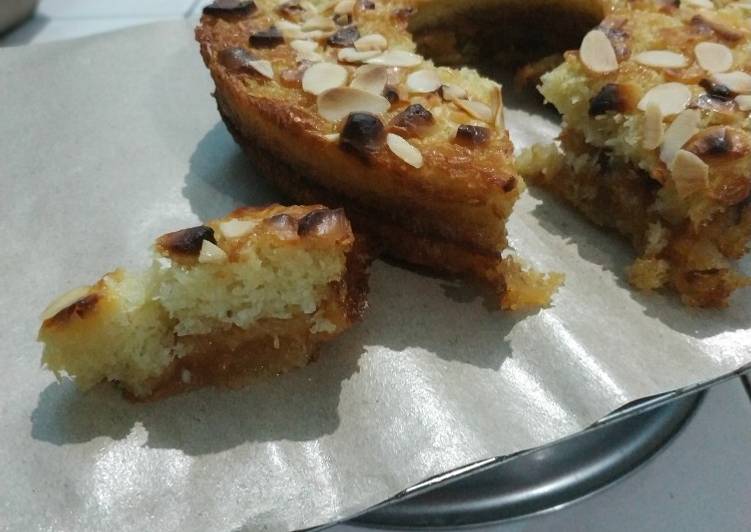 Cassava cake (singkong selai nanas)