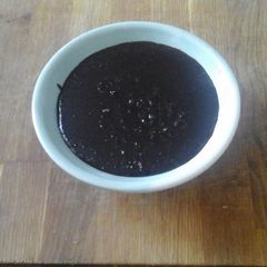 A picture of Hot and slightly lethal coke-sauce perfect for hamburgers.