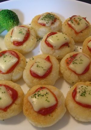 A picture of Okara Mochi Pizza Bites.