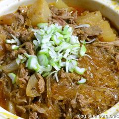 A picture of Western Chinese-Style Lamb Hot Pot.