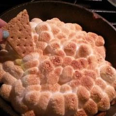 A picture of S'mores marshallow dip.