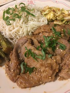 A picture of Onion Miso Pork and Cabbage.