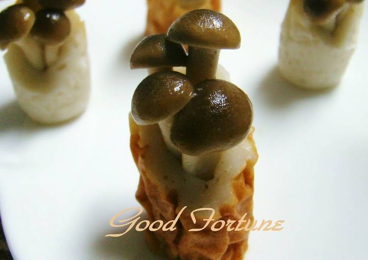 Autumn Bento Side Dish - Mushrooms Growing on Stumps