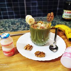 Banana Moringa Yakult Milkshake topped with Walnuts A picture of Banana Moringa Yakult Milkshake topped with Walnuts.
