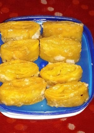 खाजे (khaje recipe in Hindi) रेसिपी मुख्य फोटो