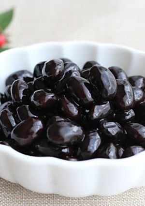 A picture of No Need for Baking Soda or Nails! Delicious Stewed 'Kuromame' Black Soybeans.