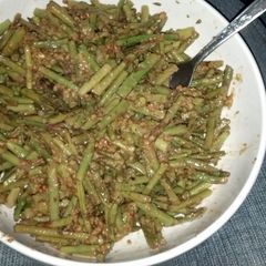A picture of Asparagus w/ Pistachio Sauce.