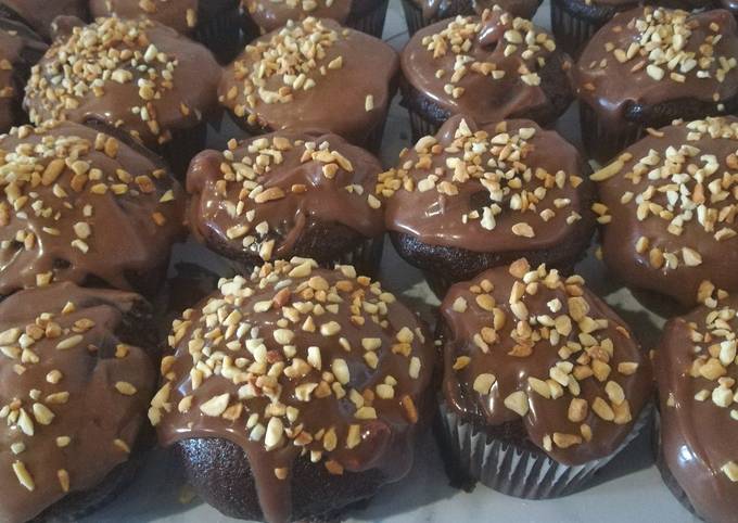 Chocolate ganache cupcakes