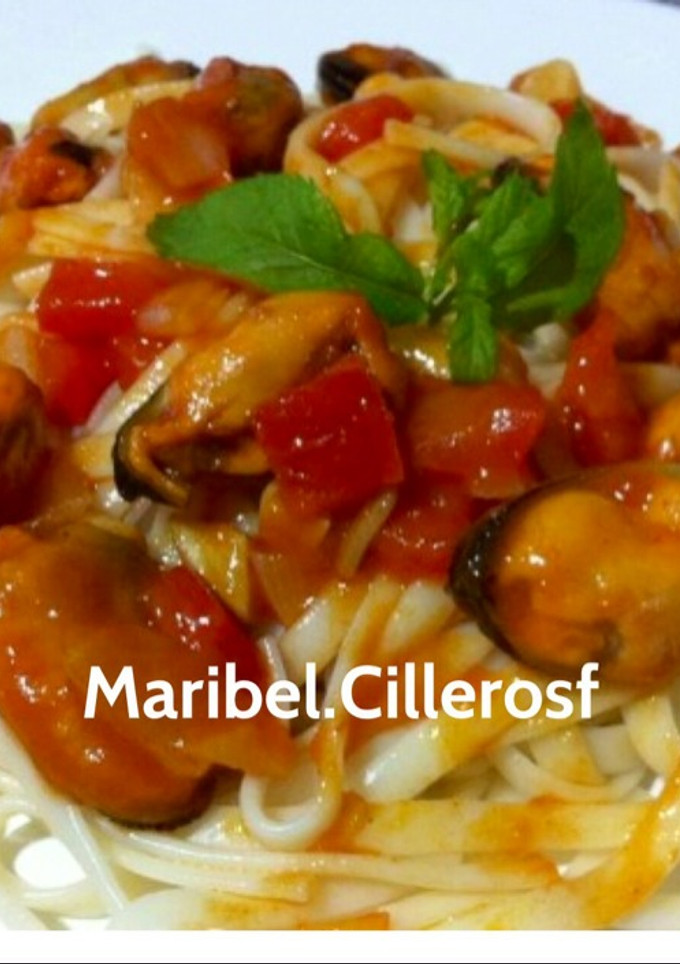 Una foto de Pasta con mejillones