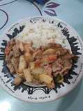 Bistec a la mexicana con papas