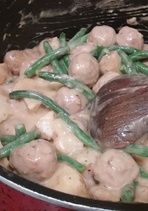 A picture of Easy Creamy Meatballs And Potatoes.