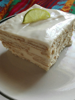Una foto de Pastel Helado (Carlota de limón, pastel de galleta)