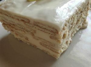 Una foto de Pastel Helado (Carlota de limón, pastel de galleta)