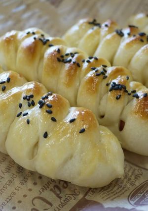 A picture of Sausage Bread Using a Bread Machine.