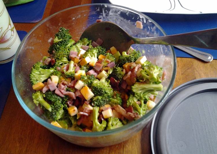 How to Prepare Speedy Broccoli Salad